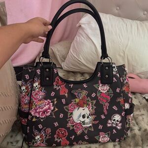 listing-status-banner